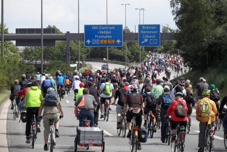 Pressemitteilung: Radfahren in Harburg, aber sicher!