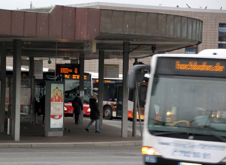 Harburger Grüne fordern weiter bessere Busverbindungen ins Alte Land