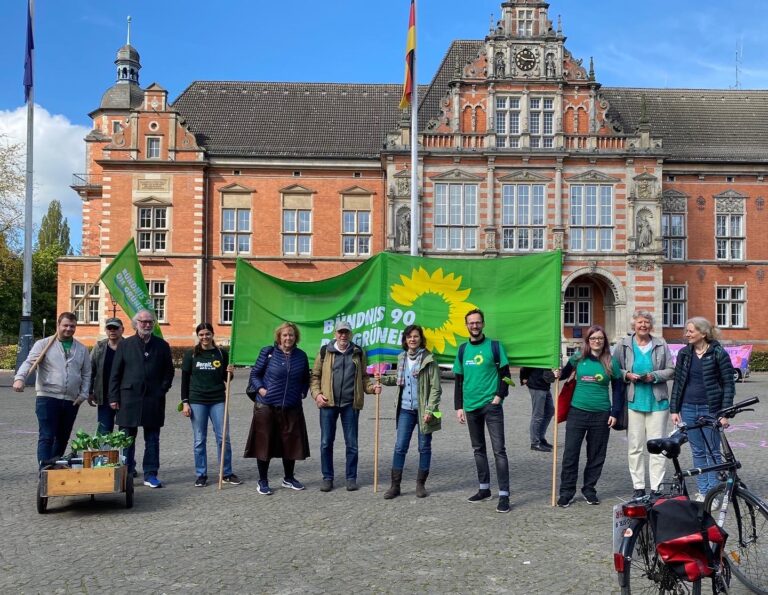 Grüne Harburg bei 1. Mai Demo 2022